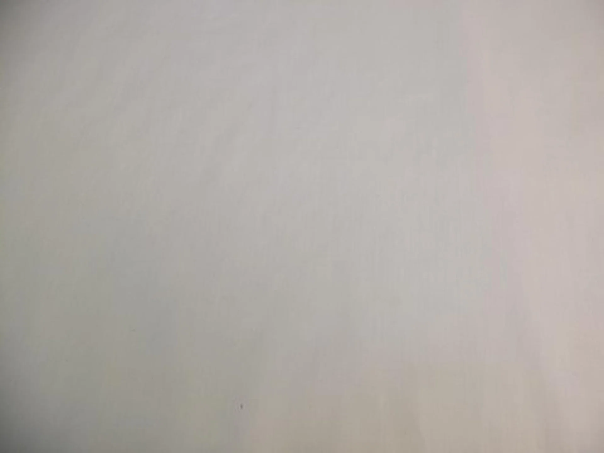 f/2.8 at 28mm (35mm equivalent), 1/85 sec, ISO100.