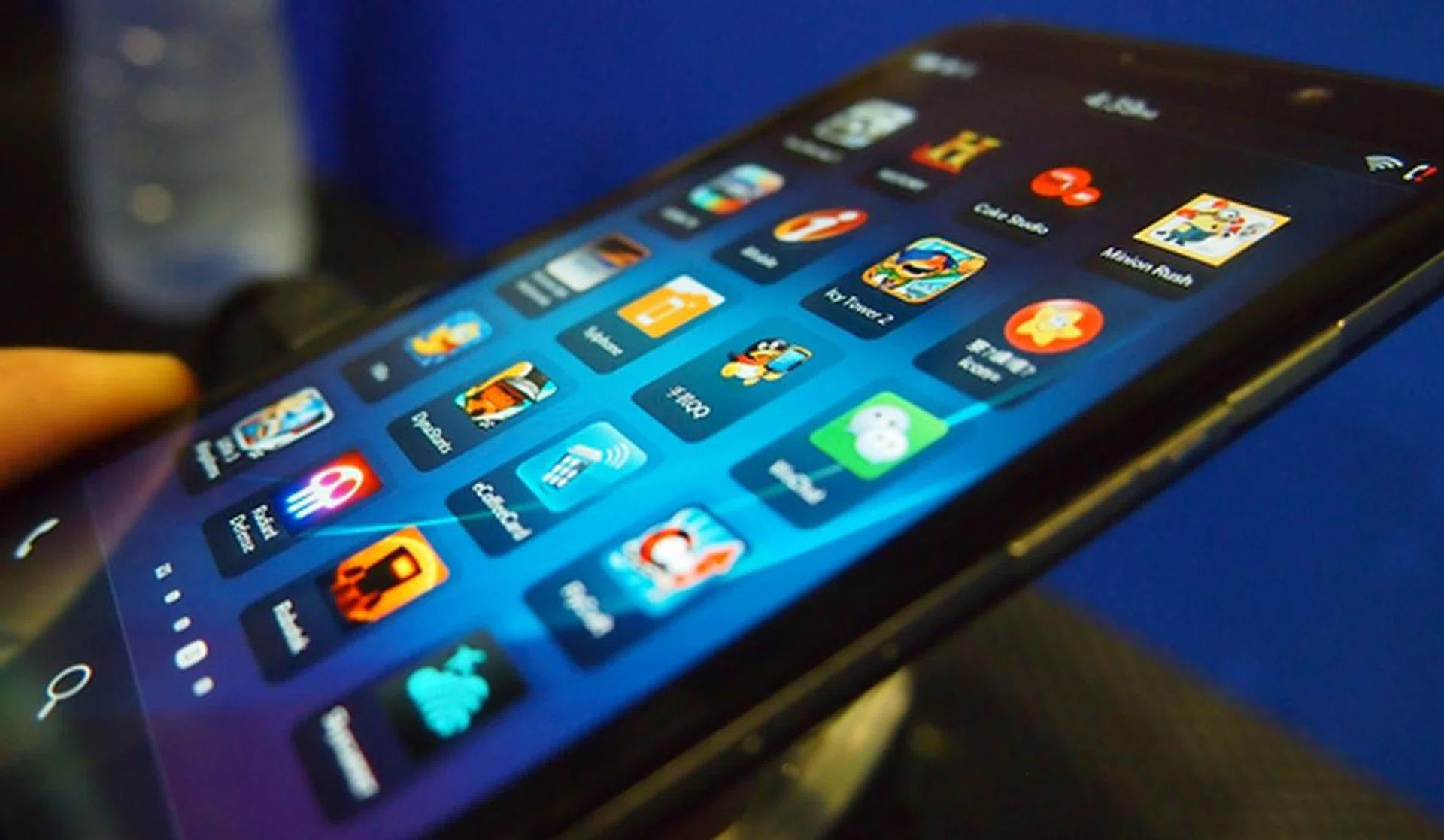 The Z30 has great viewing angles.
