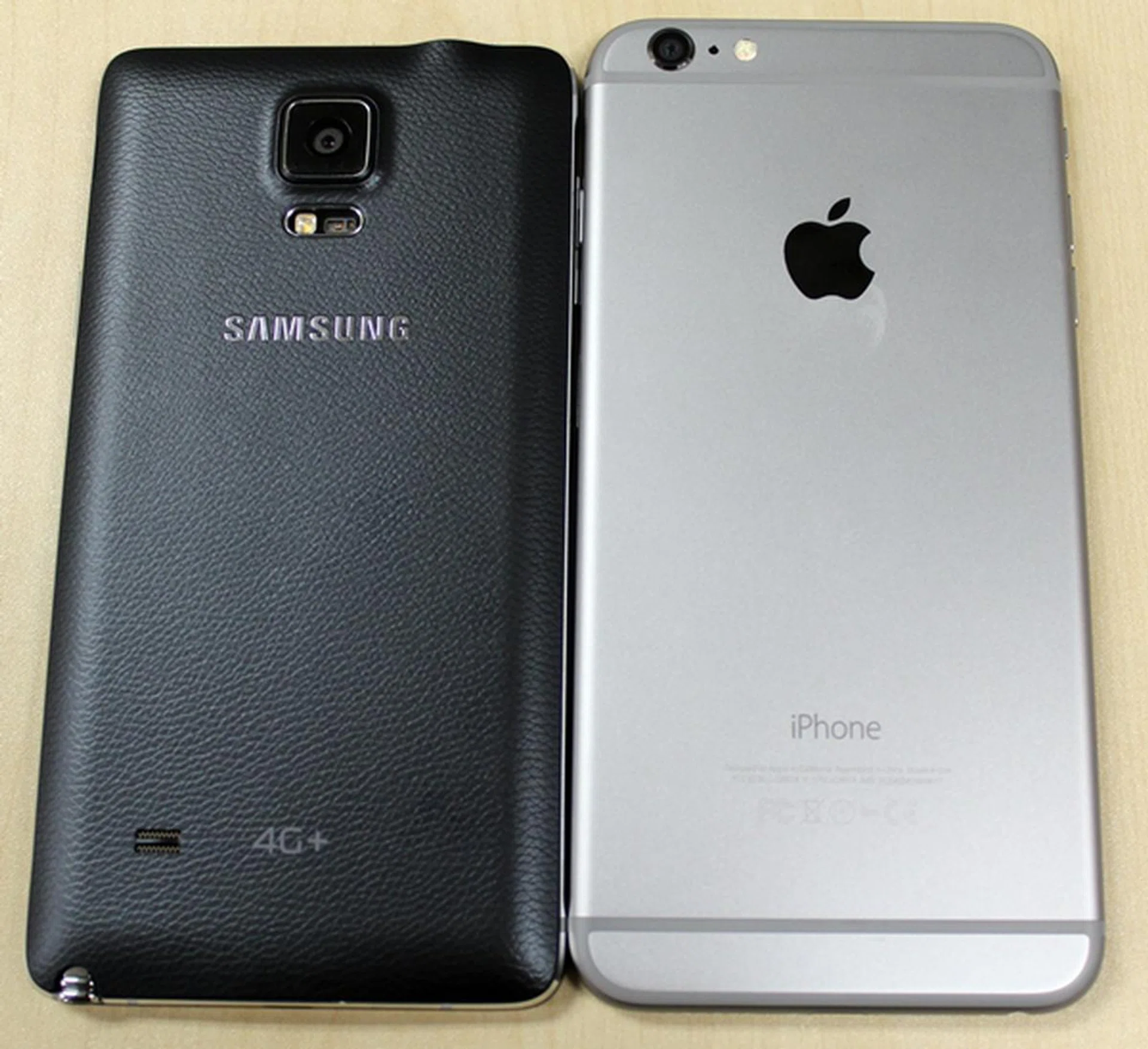 Faux leather back or an aluminium rear? It's your decision.
