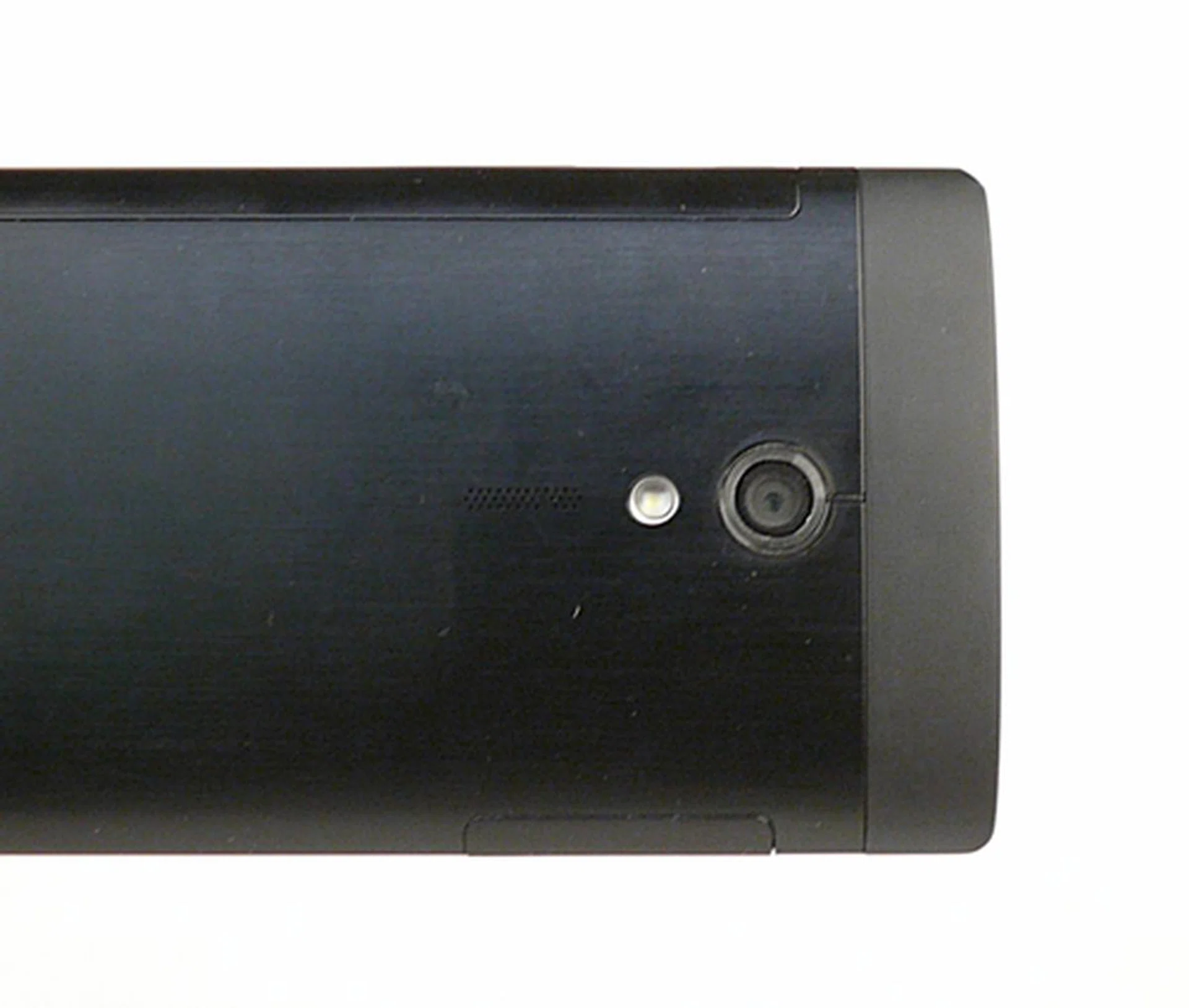 The Sony Xperia Ion comes equipped with a 12-megapixel camera sensor with 16x zoom capability.