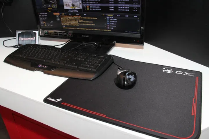 The Maurus gaming mouse is suitable for the first-person shooter fan as it can be customized to reach impressive gaming performance to give gamers that extra edge. This gaming mouse also has an overclockable SCGi engine for a DPI range from 450 to 3500. To compliment the Maurus, Genius also has a few different mousepads, including the GX-Speed Darklight Edition that is made out of sleek cloth weave and designed for precise and fast tracking. And of course a gamer's arsenal wouldn't be complete without a good keyboard and the Imperator Pro is just what is needed. This backlit gaming keyboard has sixteen million RGB colors for the backlight, which can be further customized. For fast action, it has six macro keys on the side and can be assigned up to eighteen macros.