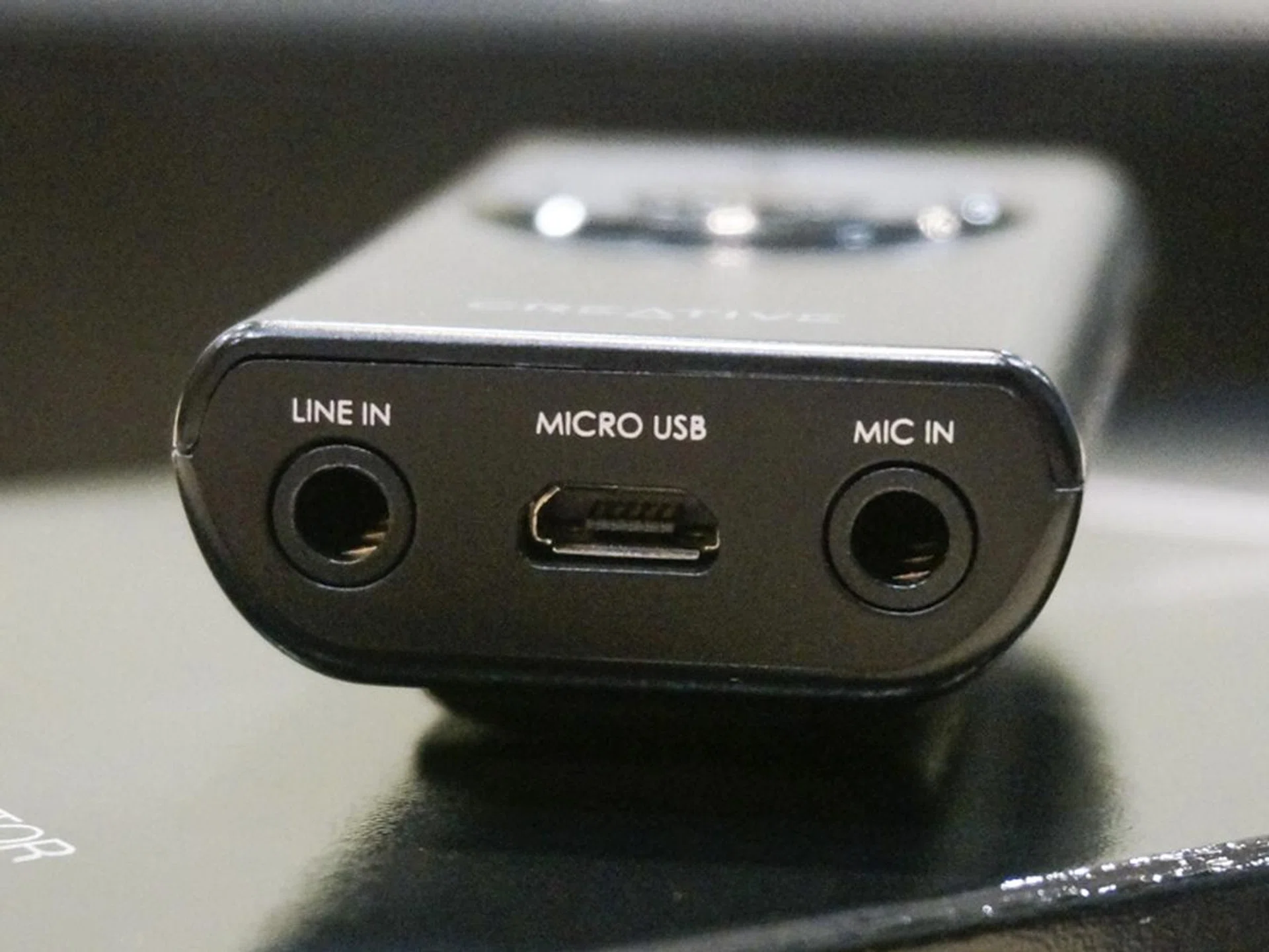 Ports to feed audio sources to your Roar Pro.