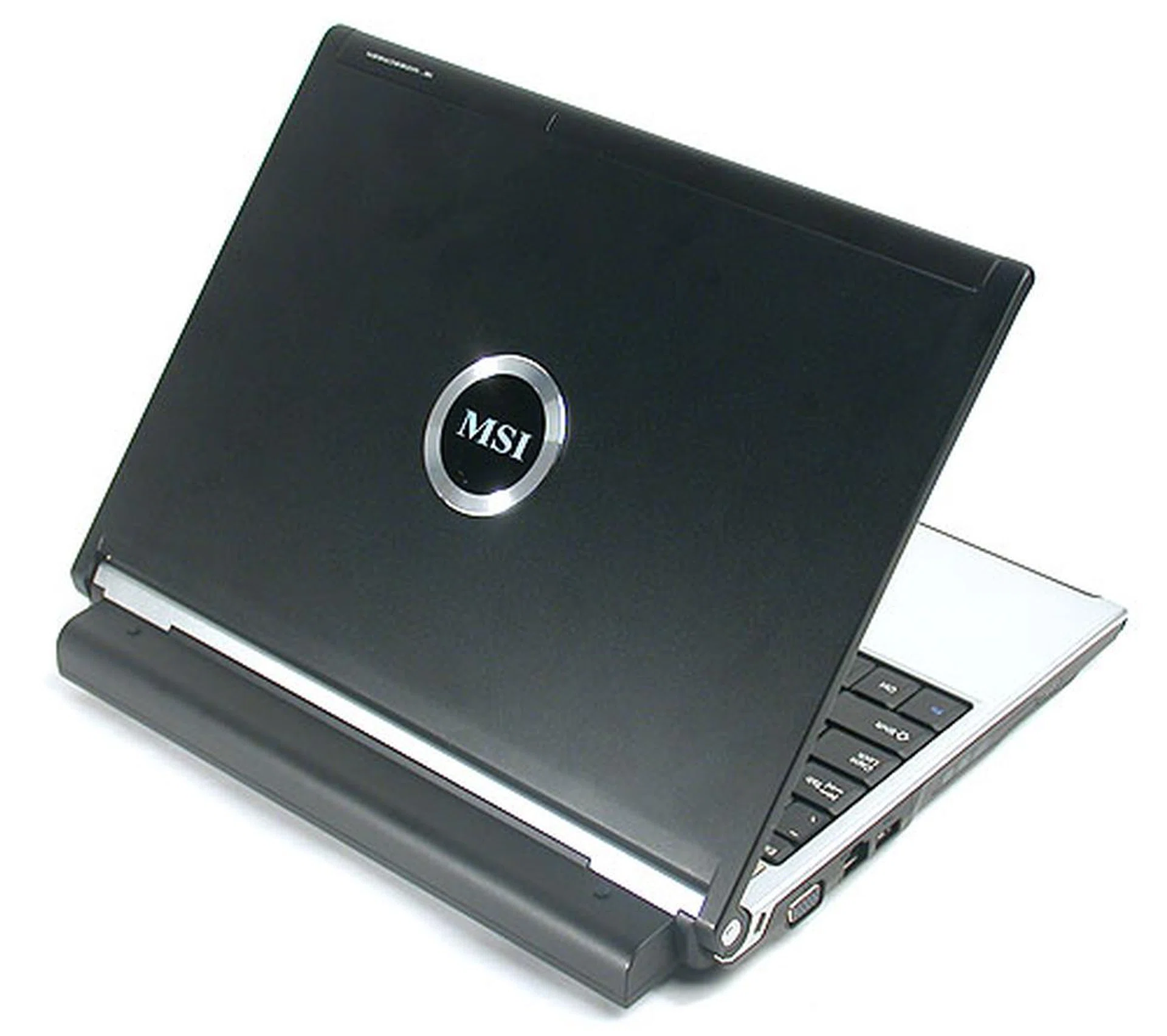 It hardly looks like a design award winner unless bland is in and we certainly didn't feel like we were handling anything more than a functional and competitively priced Santa Rosa notebook.