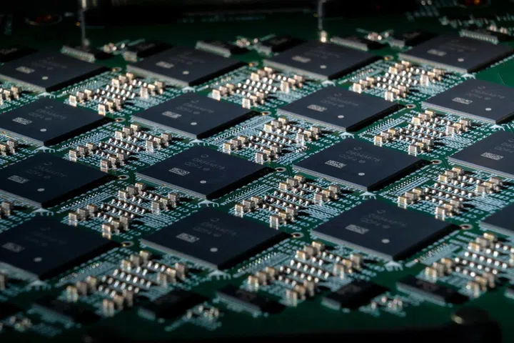 Intel unveils Pohoiki Beach, its latest neuromorphic system that mimics ...