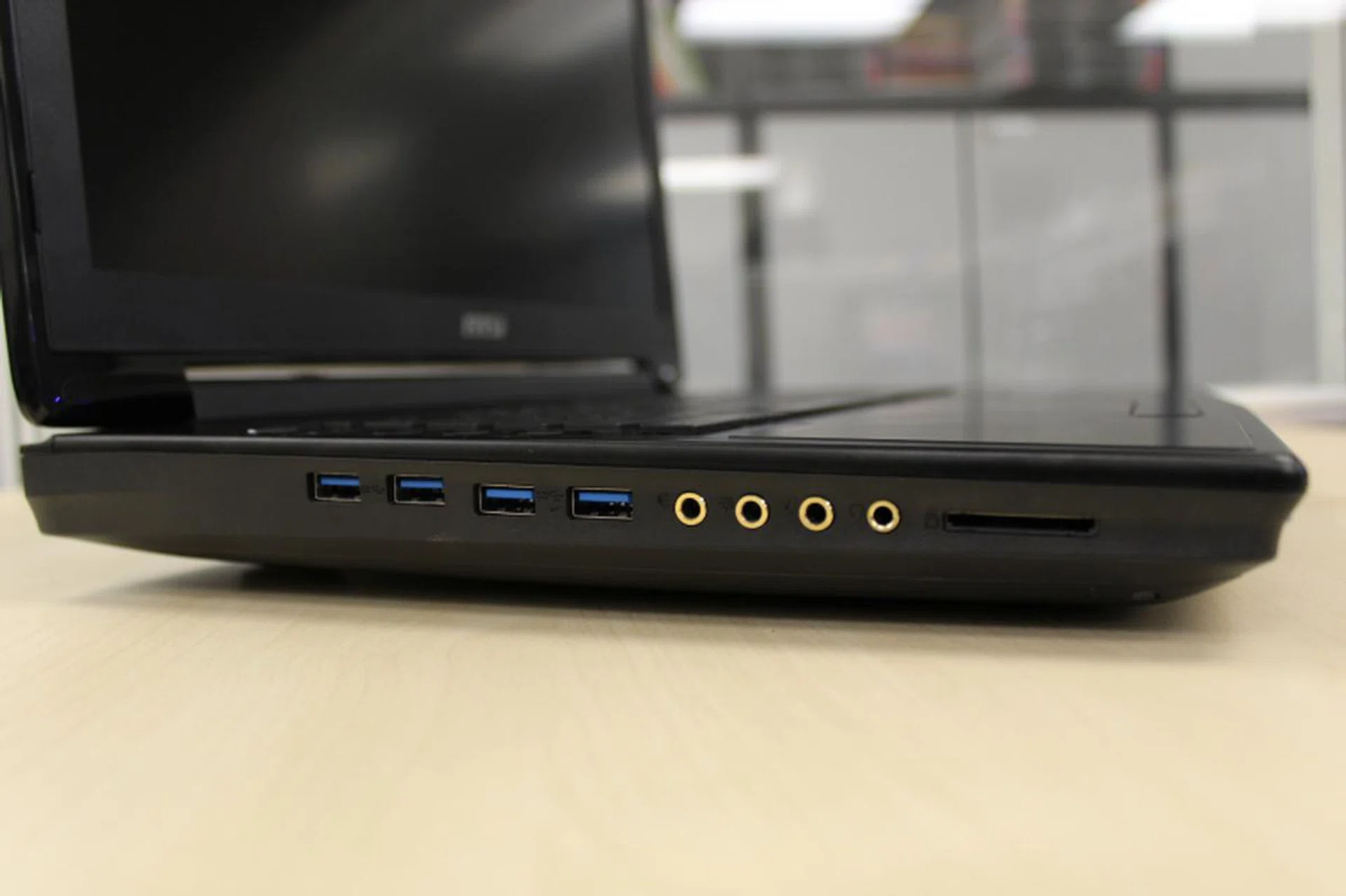 The left side of the GT72. Here's what we meant by the USB ports not being in line.