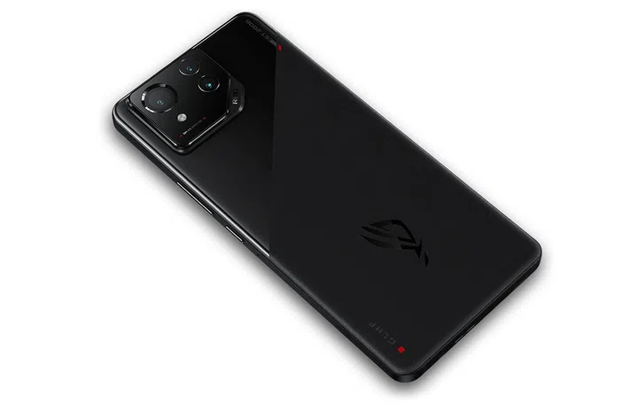 ASUS ROG Phone 8.