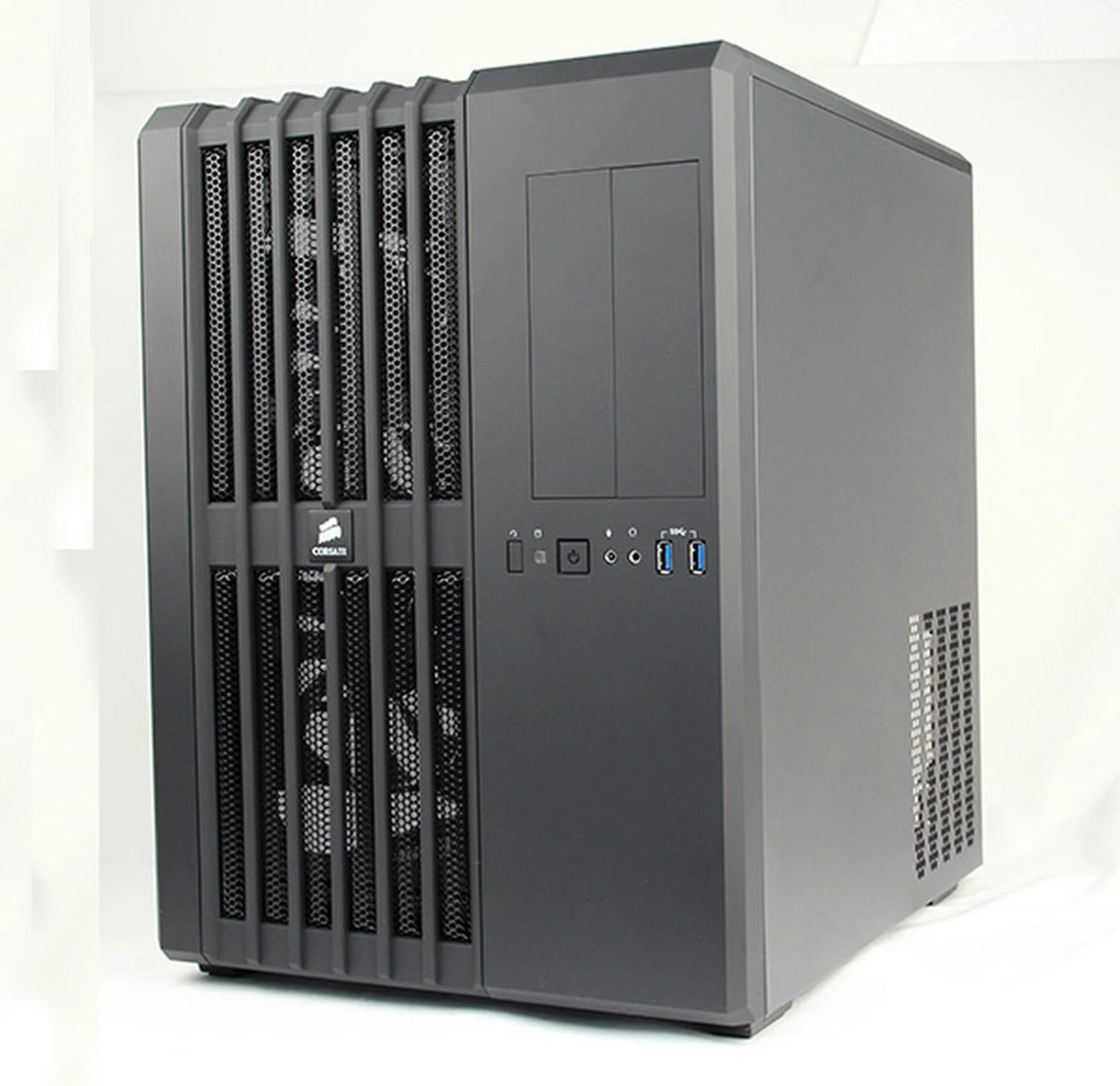 The Corsair Carbide 540 has a unique design, offers decent features and possess a high level of build quality and finish.