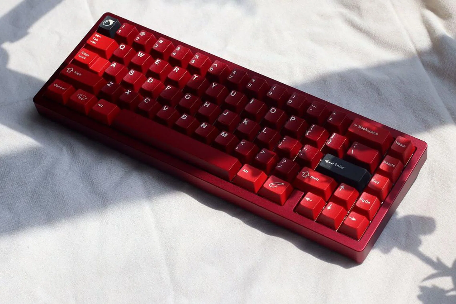 The Jris65 Maroon 65% keyboard. (Image source: Jris65 Sales Info page)