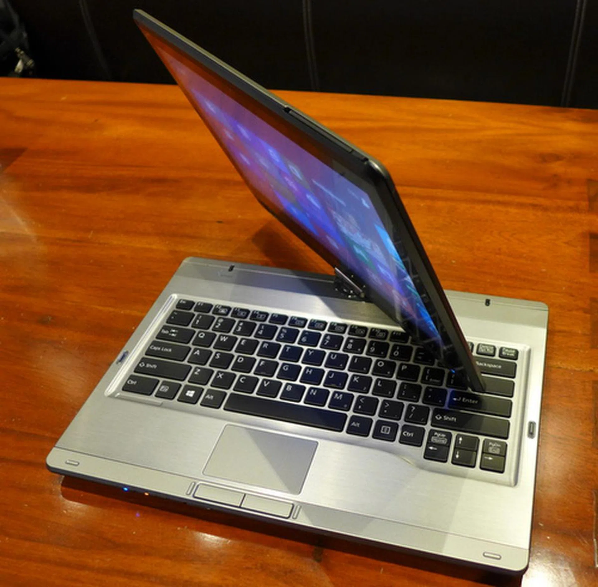 The Fujitsu Lifebook T902 is first and foremost a business notebook, but that doesn't mean folks getting it for their personal use won't get the most out of it. 