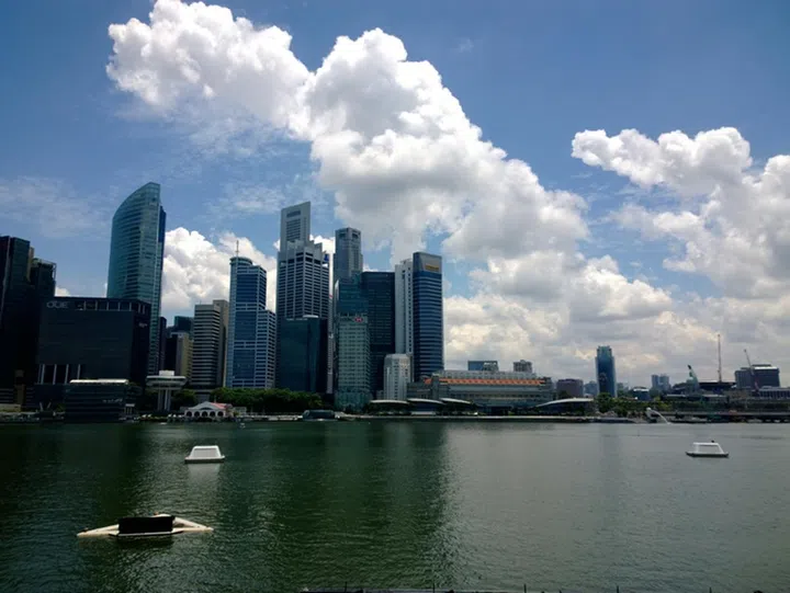 38MP photograph taken with the Nokia Lumia 1020. <br> f/2.2 at 27mm, 1/2500 sec, ISO 100.