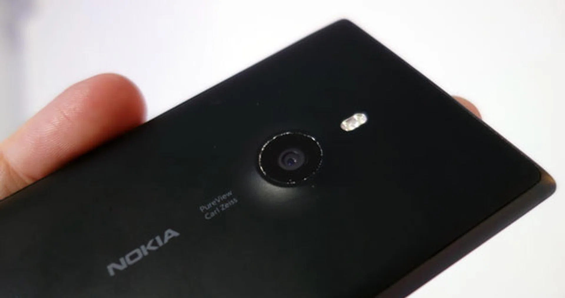 At the back: The dual-LED flash, and the 8.7-megapixel camera with OIS.