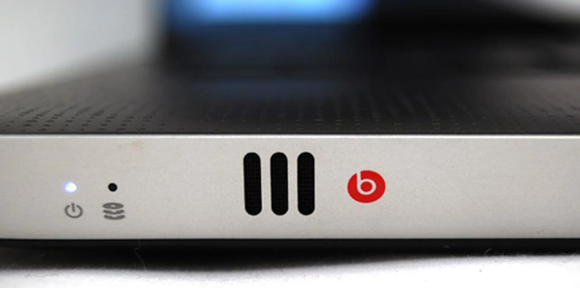 Beats audio improves your listening experience when combined with external speakers or headphones.