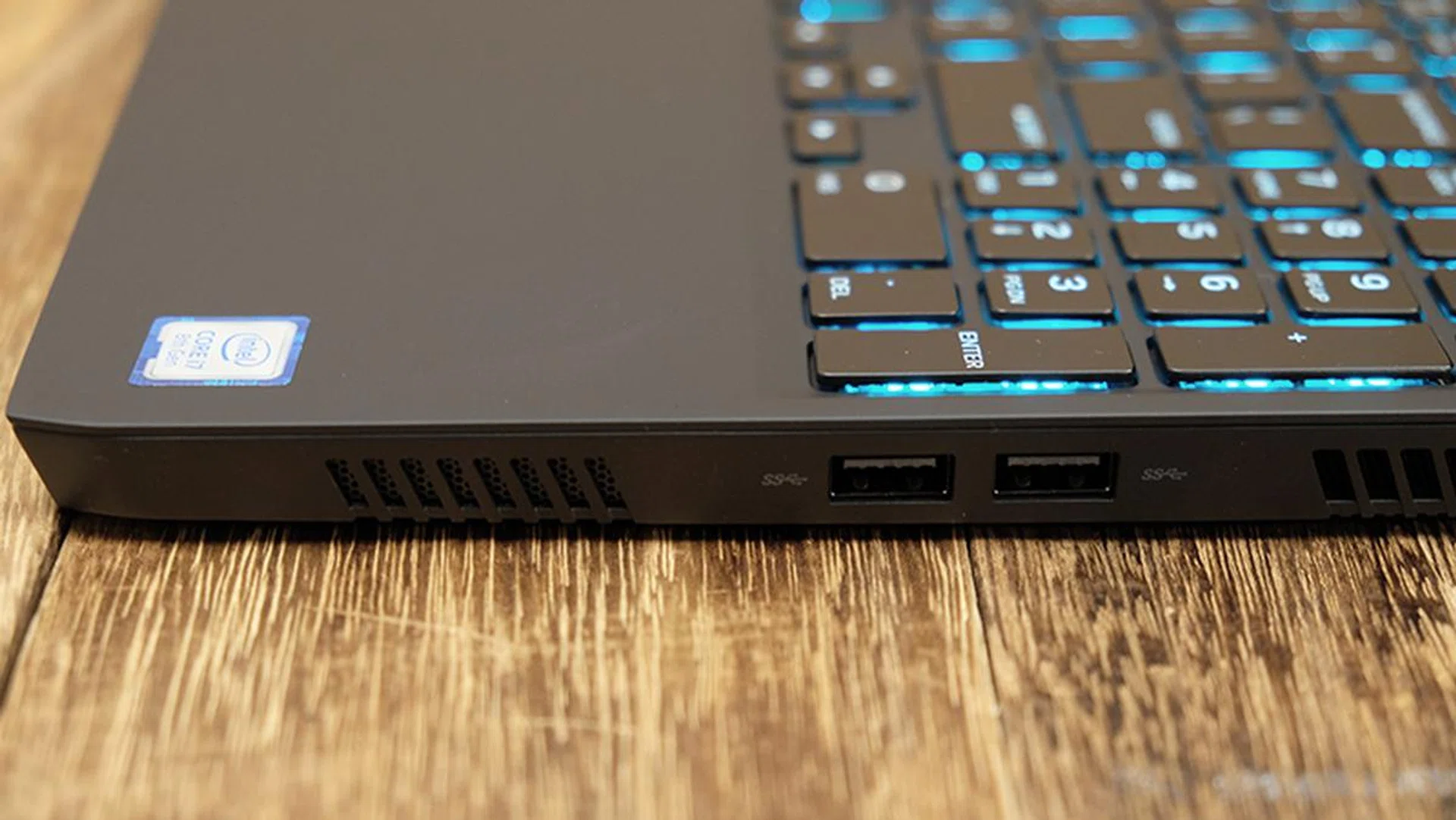 Alienware m15