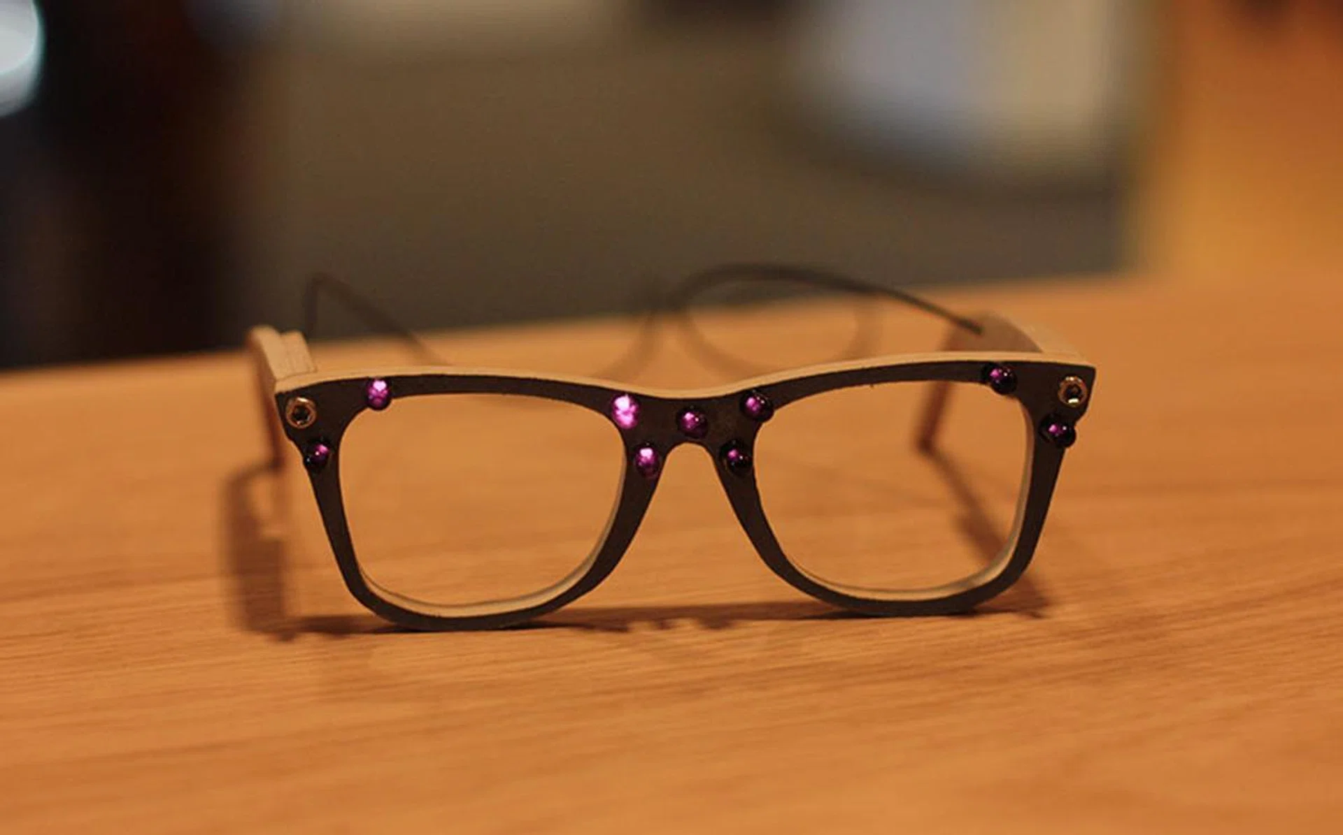 These identity-protecting privacy glasses from AVG are equipped with infrared lights that flash when they detect nearby cameras. The flashes light up when seen through a camera lens, distorting the image and saving you from facial recognition software and unflattering paparazzi photos.