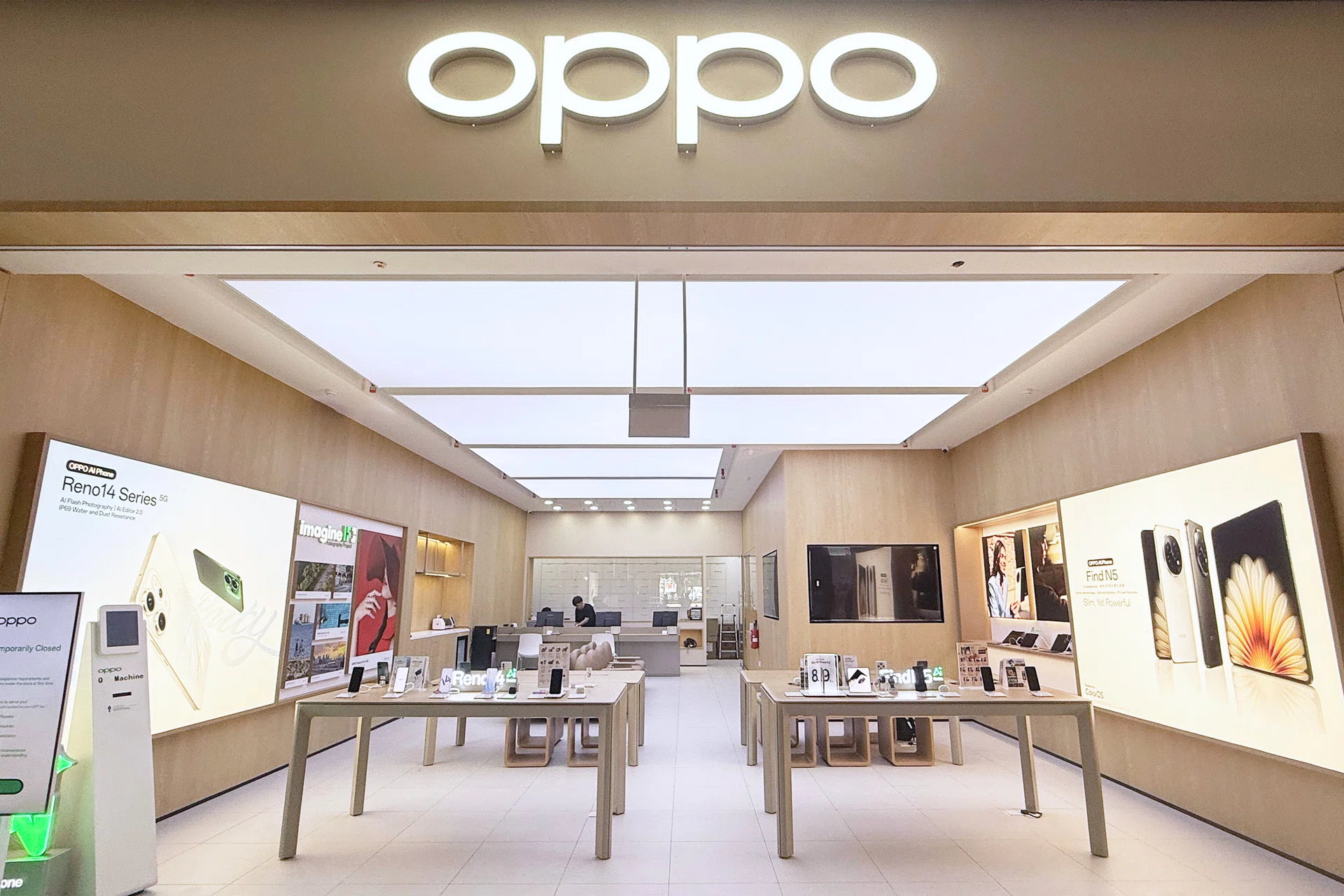OPPO Service Centre located at The Cathay. 