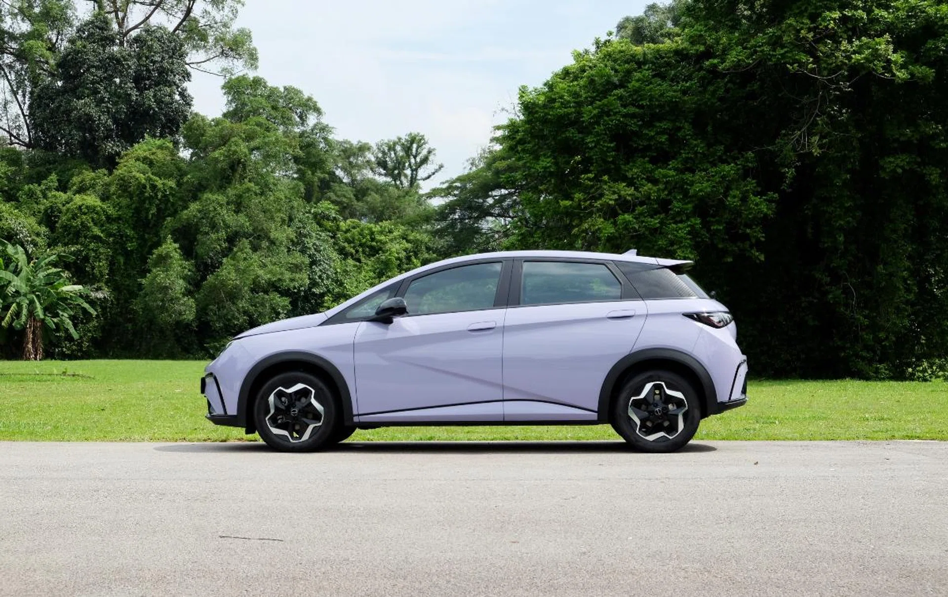 There's nothing entry-level about the Dolphin's features nor the way it drives. This is an exceedingly competent little electric hatchback.