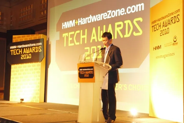 Jimmy Tang, SPH Magazines' Group Editor (New Media), giving guests a concise history of HWM, HardwareZone.com and how Tech Awards 2010 came about, followed by a brief statement about HWM's drastic revamp.