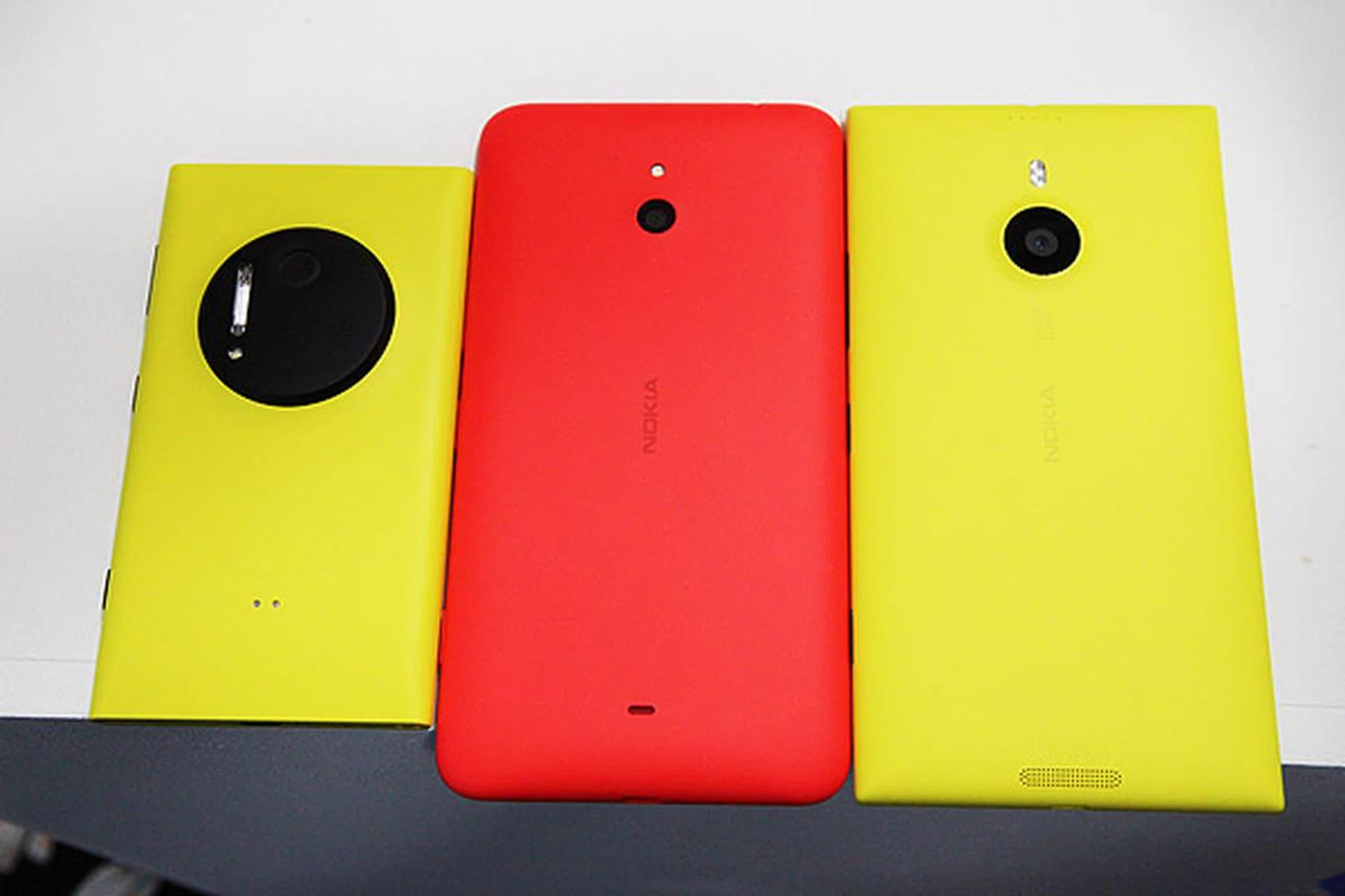 Rear view of the Lumia 1020 (left), Lumia 1320 (center) and Lumia 1520 (right).