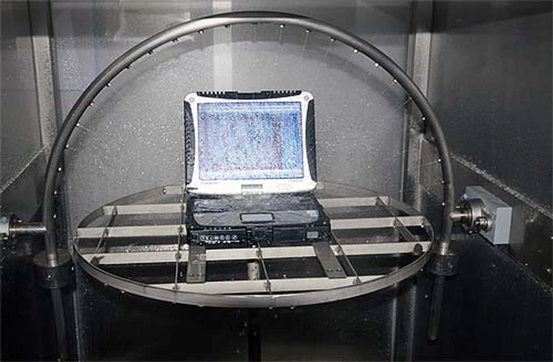 Most notebooks probably won't even survive less than 10 seconds under such a test, but Panasonic's Toughbooks are tested for up to 15 minutes.