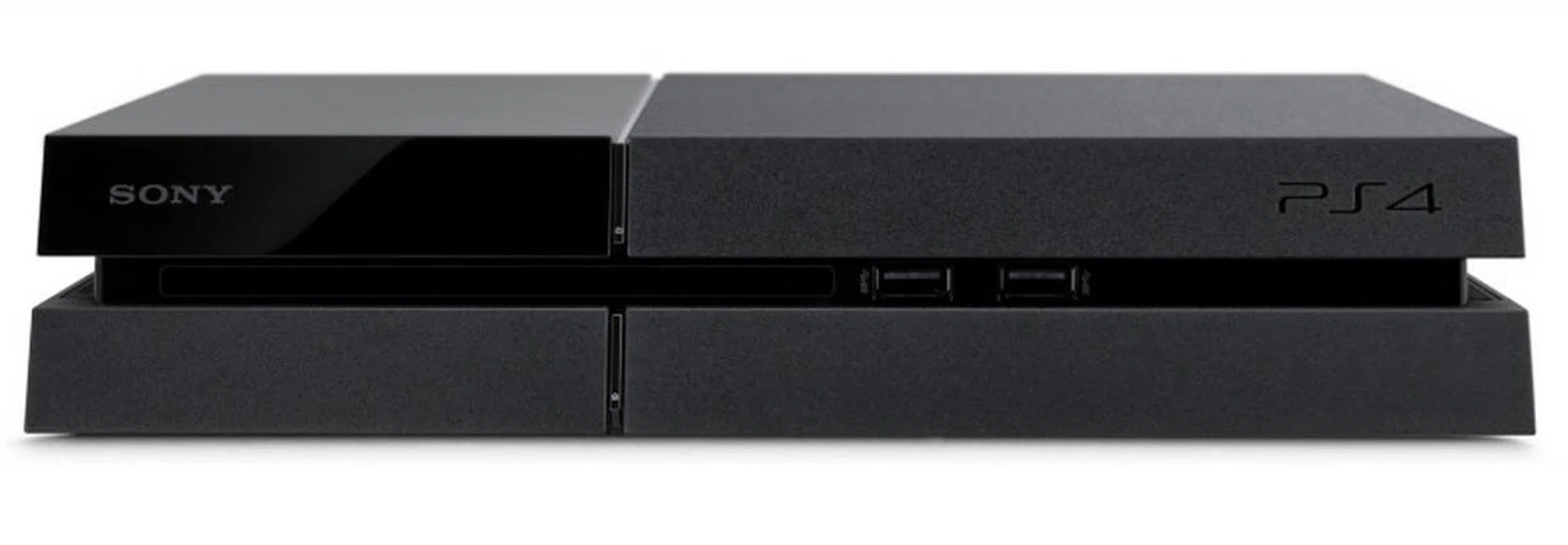 The front of the machine is very tidy, with the slot load Blu-ray drive as well as two USB 3.0 ports hidden in the recess between the top and bottom sections.