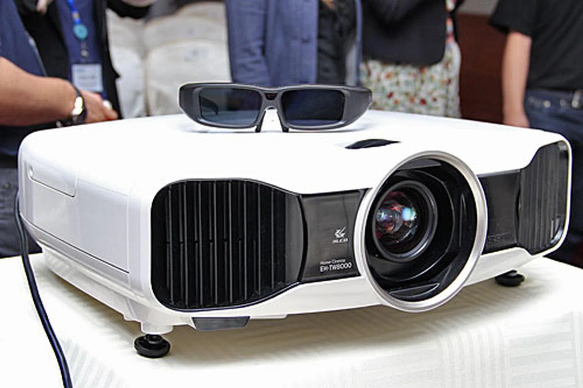 The Epson EH-TW8000 is the company's flagship 3D/full HD home theater projector. The 480Hz frame refresh rate is twice as fast as other 3D projectors.