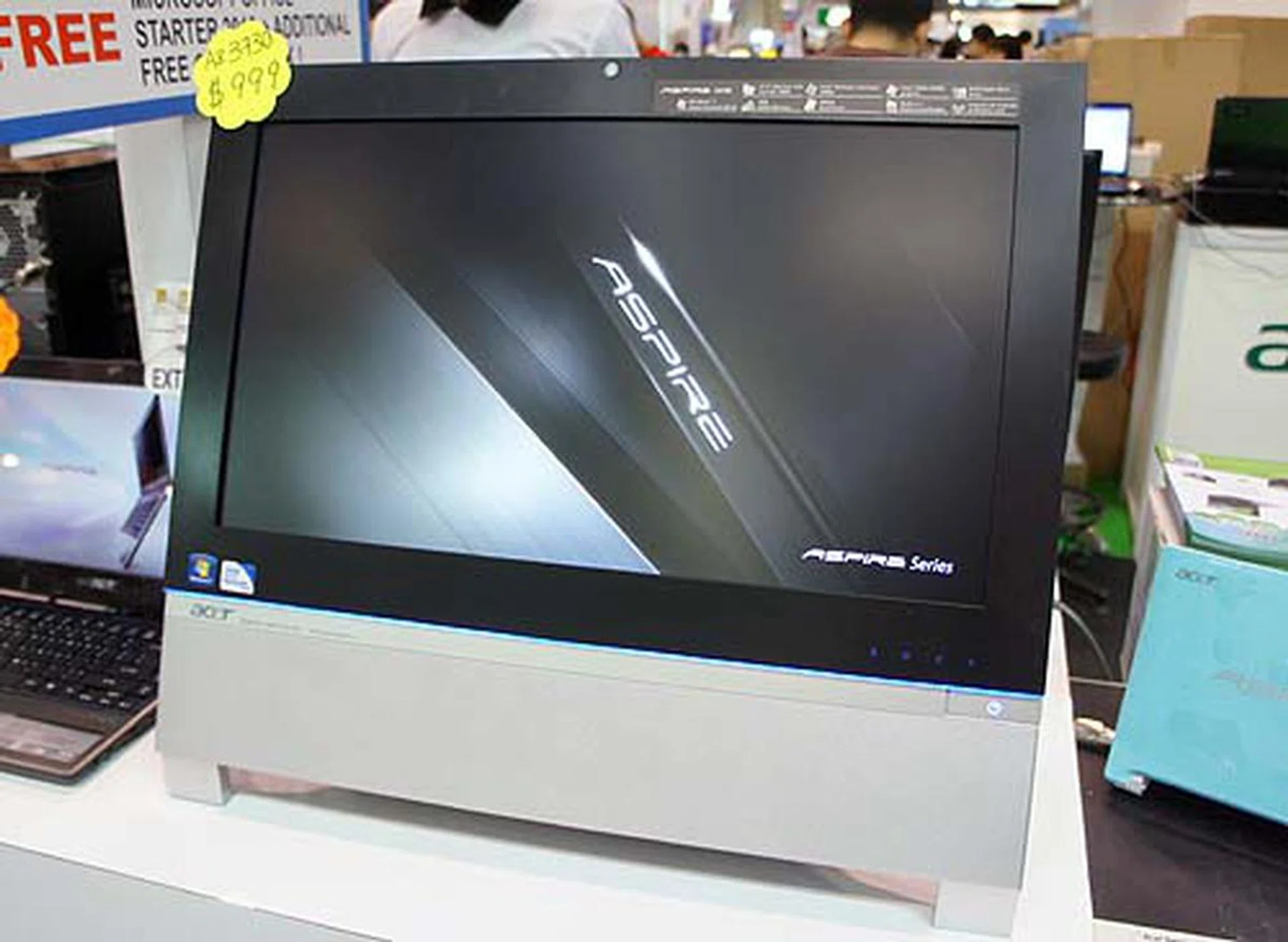 Looking for something less mobile? The 21.5-inch Acer Aspire Z3730 may be to your taste then with its low price of $999. It packs an Intel Pentium E6800 (3.33GHz) processor, 2GB RAM and 500GB HDD.