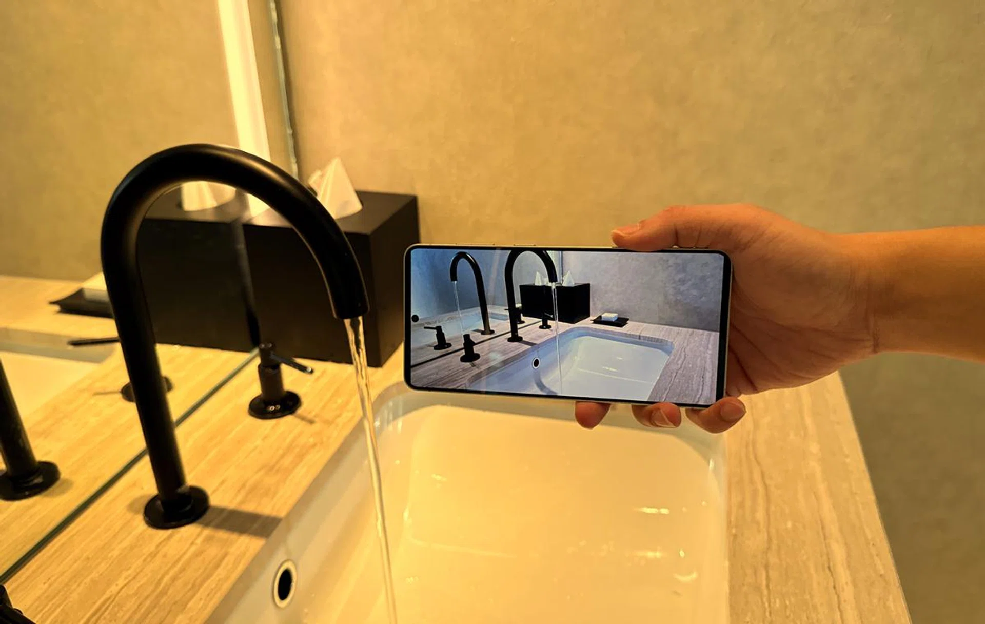 Samsung Galaxy S25 Edge. Photo: HWZ.