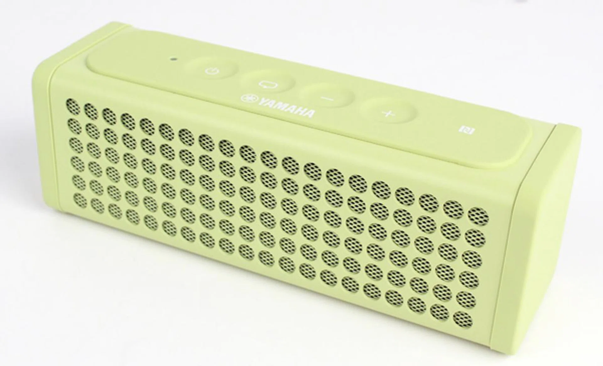 The Yamaha NX-P100 is more of a lifestyle audio product rather than one targeted at audiophiles.