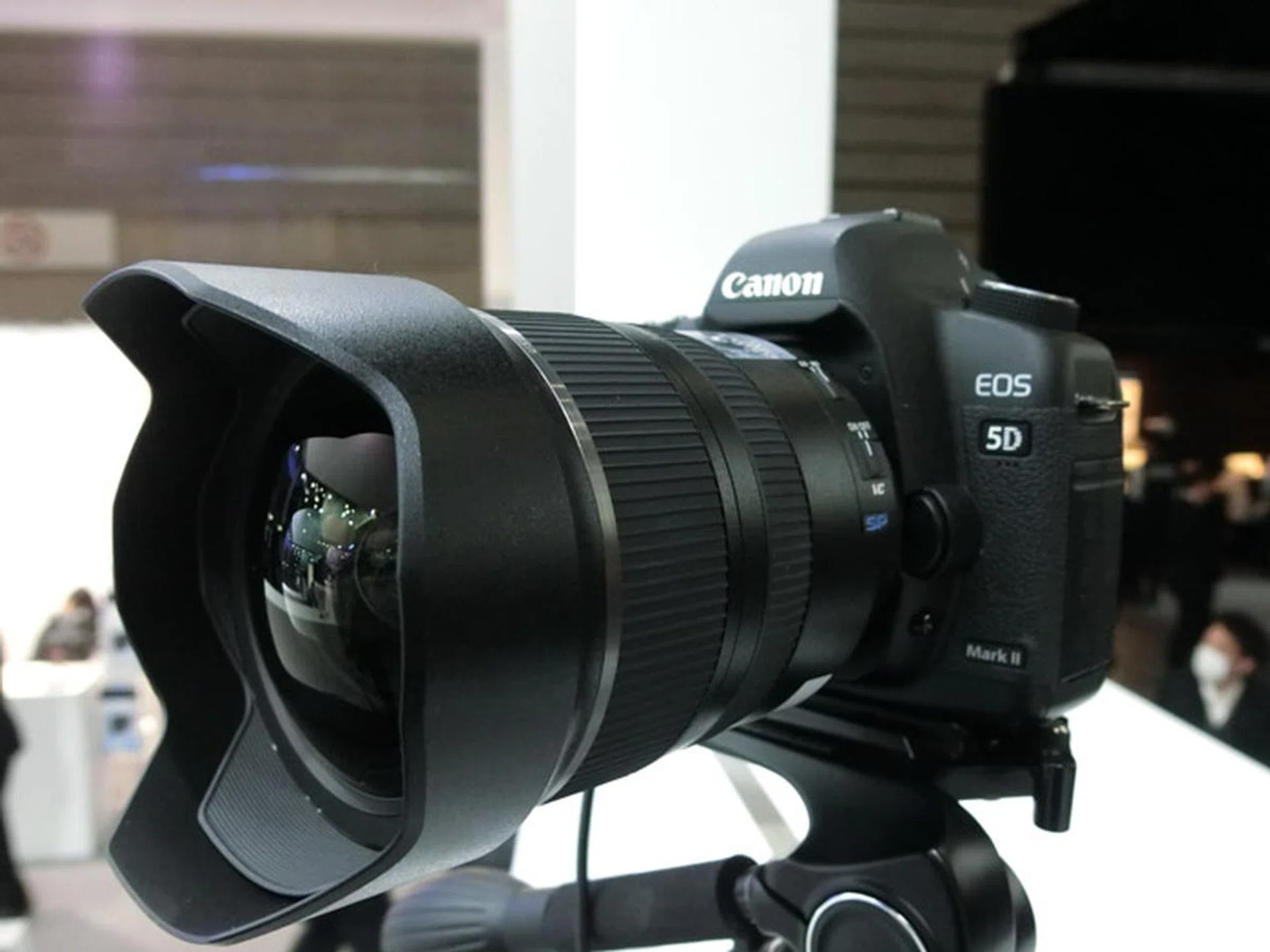The Tamron SP 15-30 f/2.8 Di VC USD looks and feels professional.