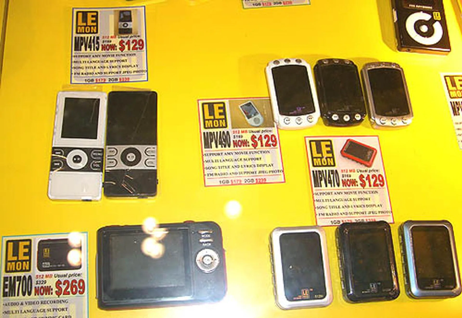A wide range of MP3 players by LeMon greeted us at the PC show. Affordable and trendy looking, these iPod alternatives should appeal to the budget conscious. 