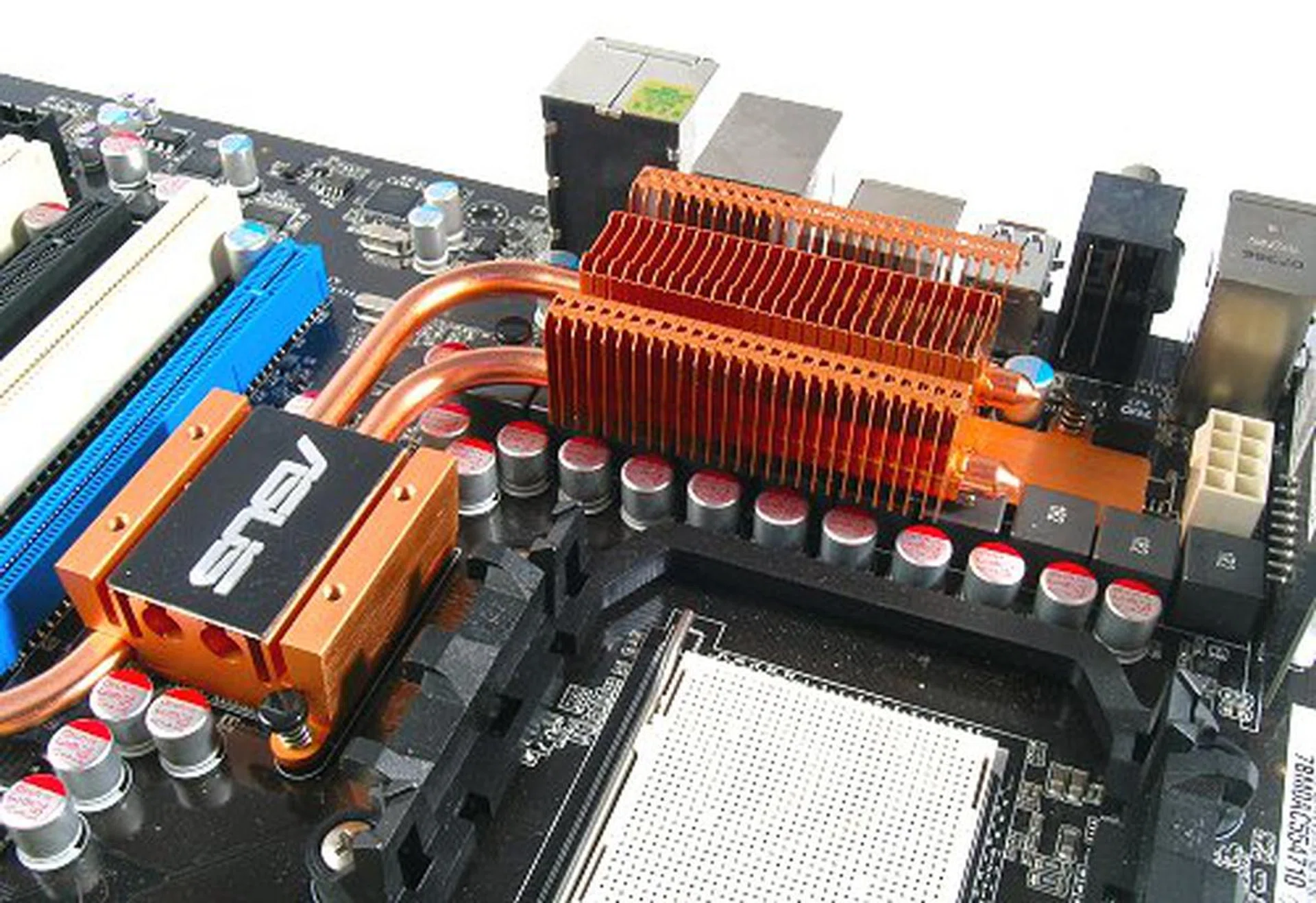 AMD 790FX 4-Way Motherboard Roundup | HardwareZone Singapore