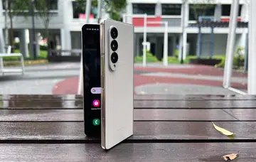 Samsung Galaxy Z Fold4 5G.