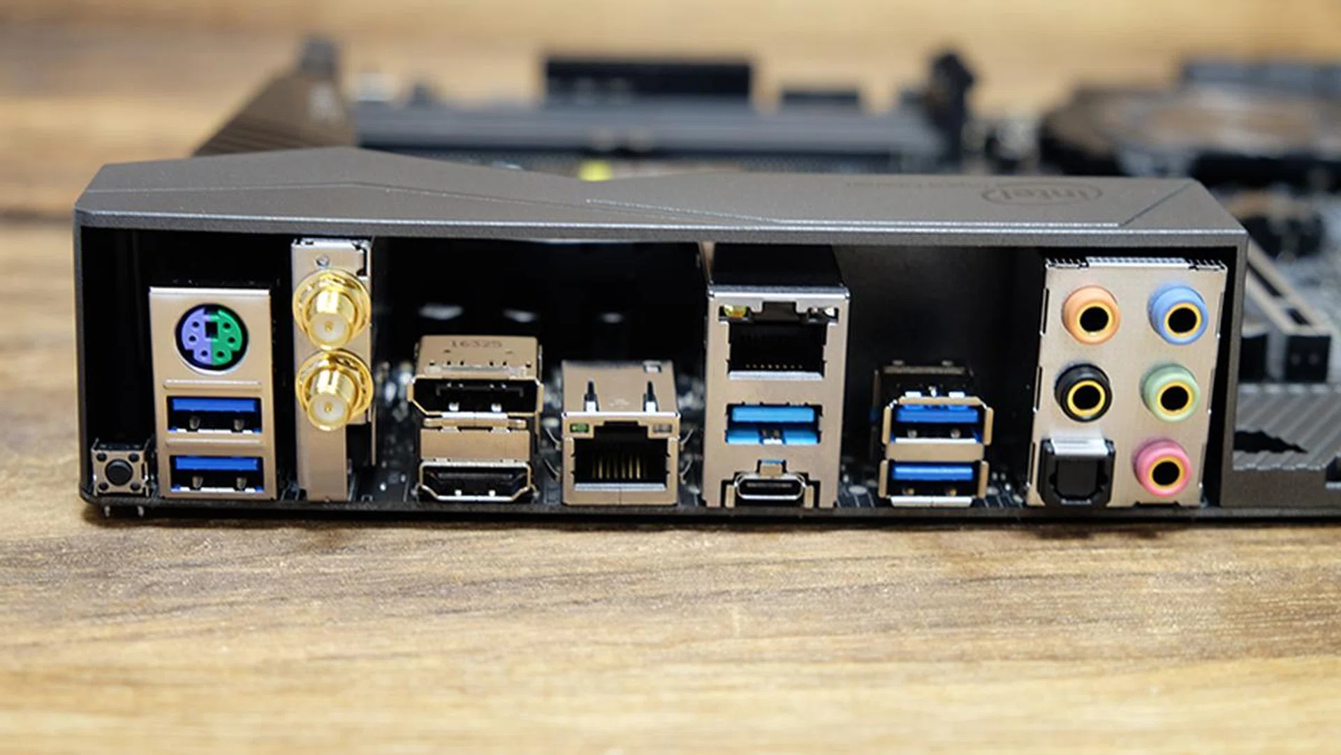 ASRock Z370 Taichi