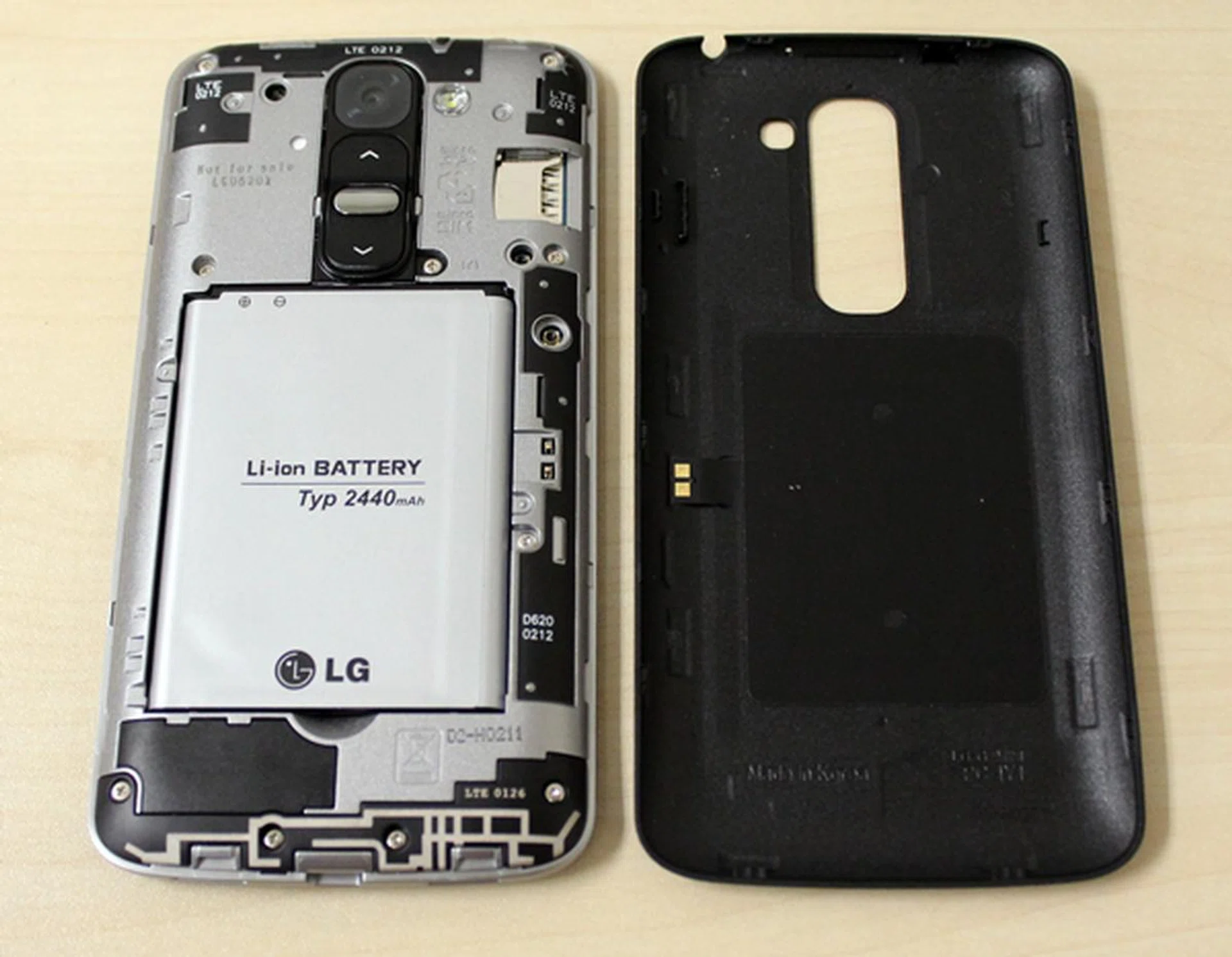 The back cover can be removed just like its 2,440mAh battery.