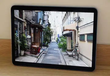 The upcoming 12.9-inch Apple iPad Air might come with a mini-LED display. The current 10.9-inch iPad Air has a LCD display.