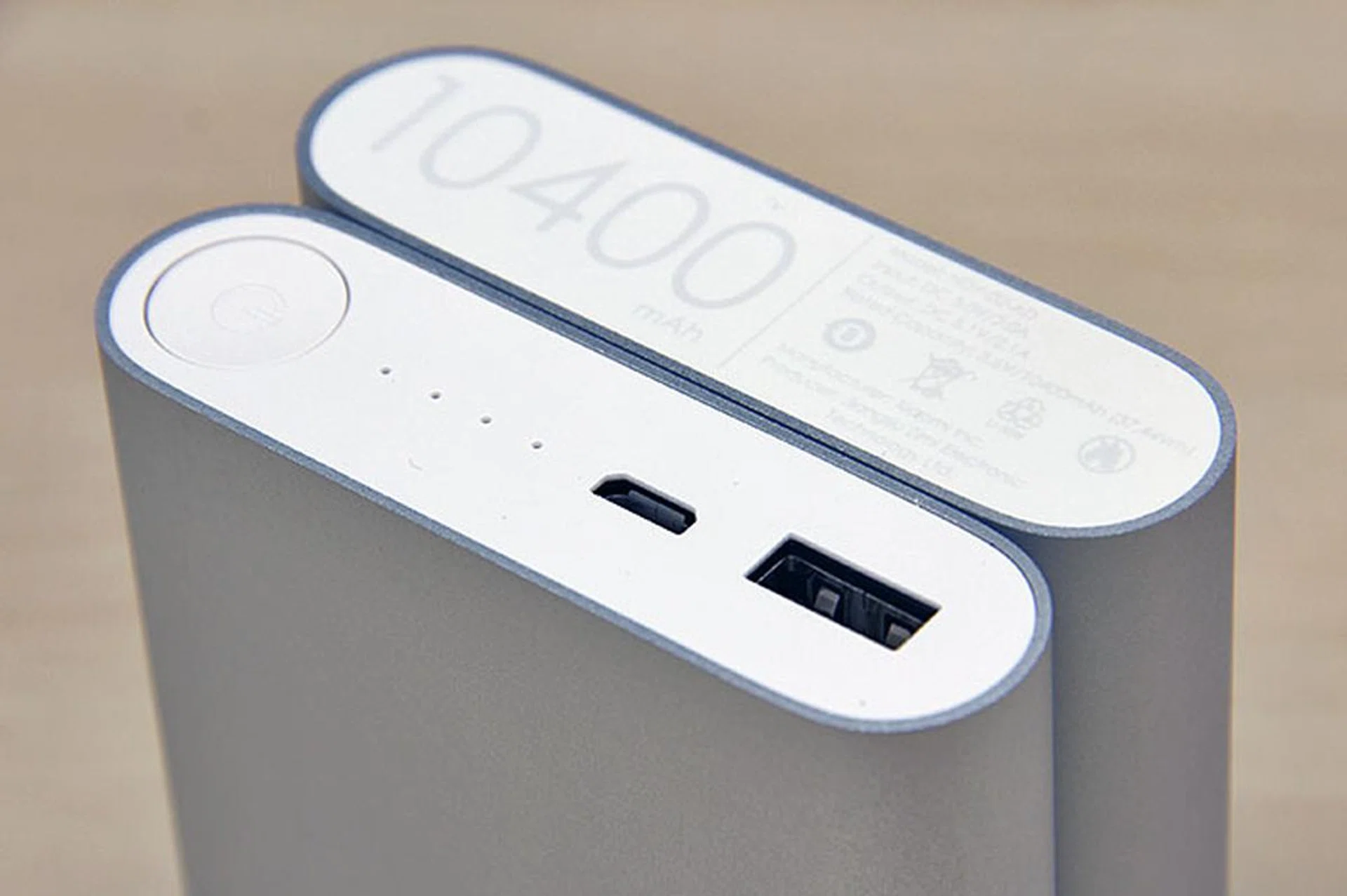 Xiaomi clearly feels that the button and ports are self-explanatory (or that you would read the user sheet) that it didn't even bother labeling them. 