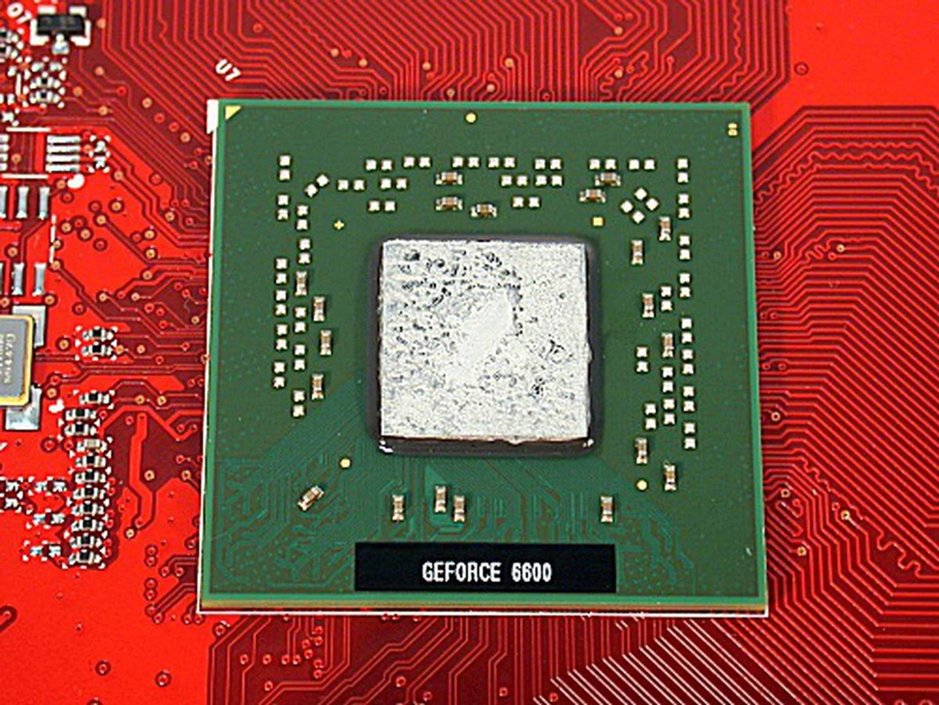 The GPU used was marked as a stock GeForce 6600, which settles the issue that the MSI NX6600-VTD128 Diamond and the NX6600GT-VTD128 are indeed two individual products. 