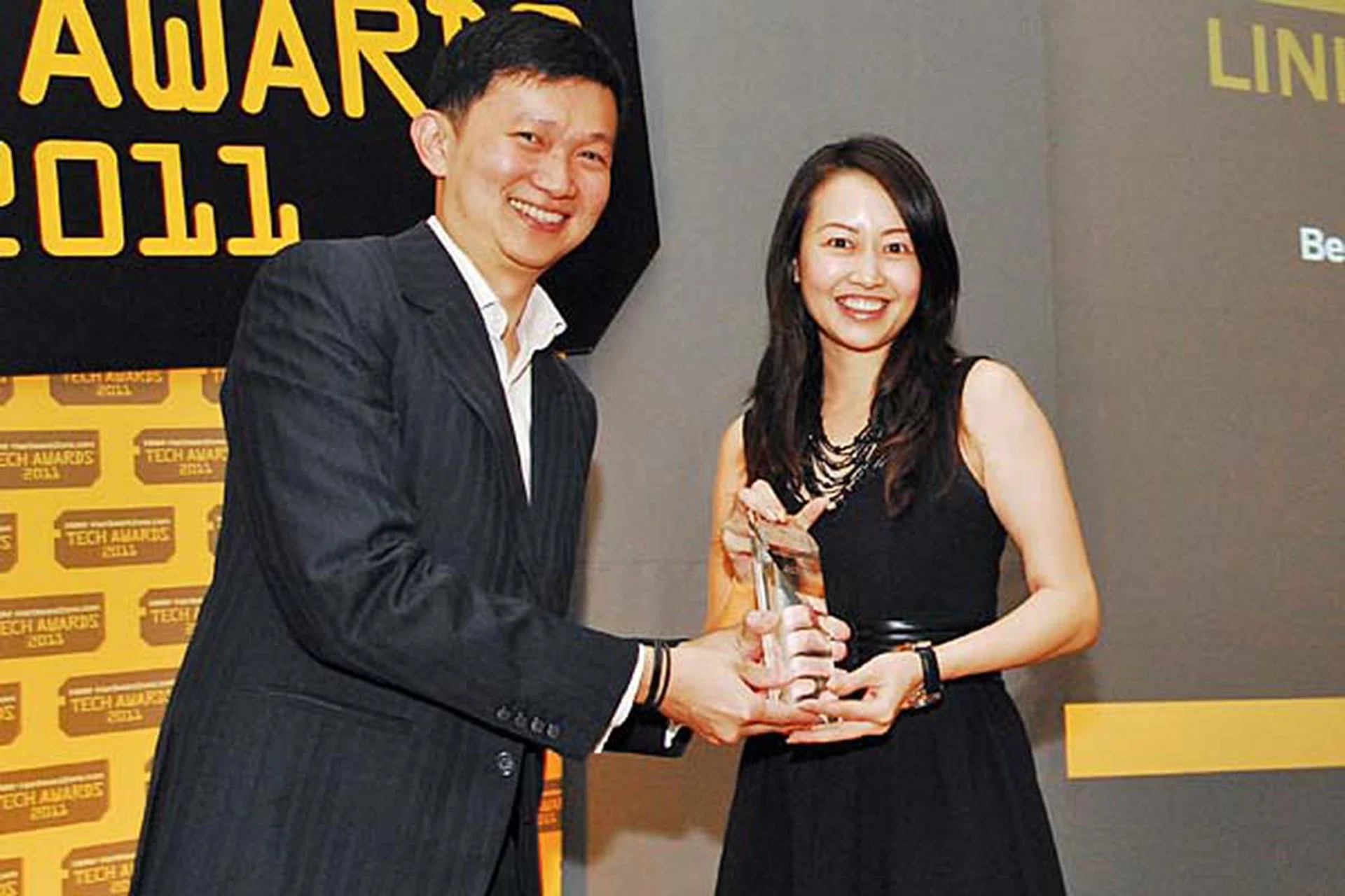 Linksys by Cisco was voted by the readers as the Best Wireless Networking Brand. Ms. Amy Tan, Regional Sales Manager for Cisco Consumer Products, was there to receive the award. 
