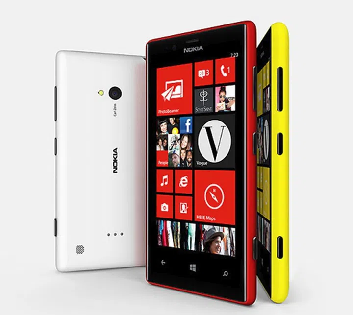 The Nokia Lumia 720 comes with a 4.3-inch IPS touchscreen with ClearBlack technology.