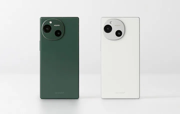 The Sharp Aquos R9 in Forest Green and Winter White. Photo: Sharp 