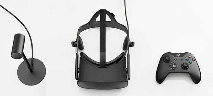 Oculus has partnered with Microsoft to bundle a wireless Xbox One controller with the Rift. (Image Source: Oculus)