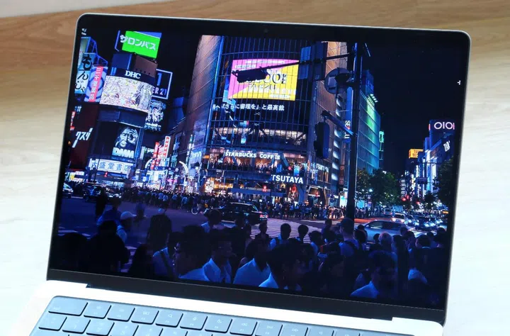 The 14-inch MacBook Pro's Liquid Retina XDR mini-LED display is gorgeous.