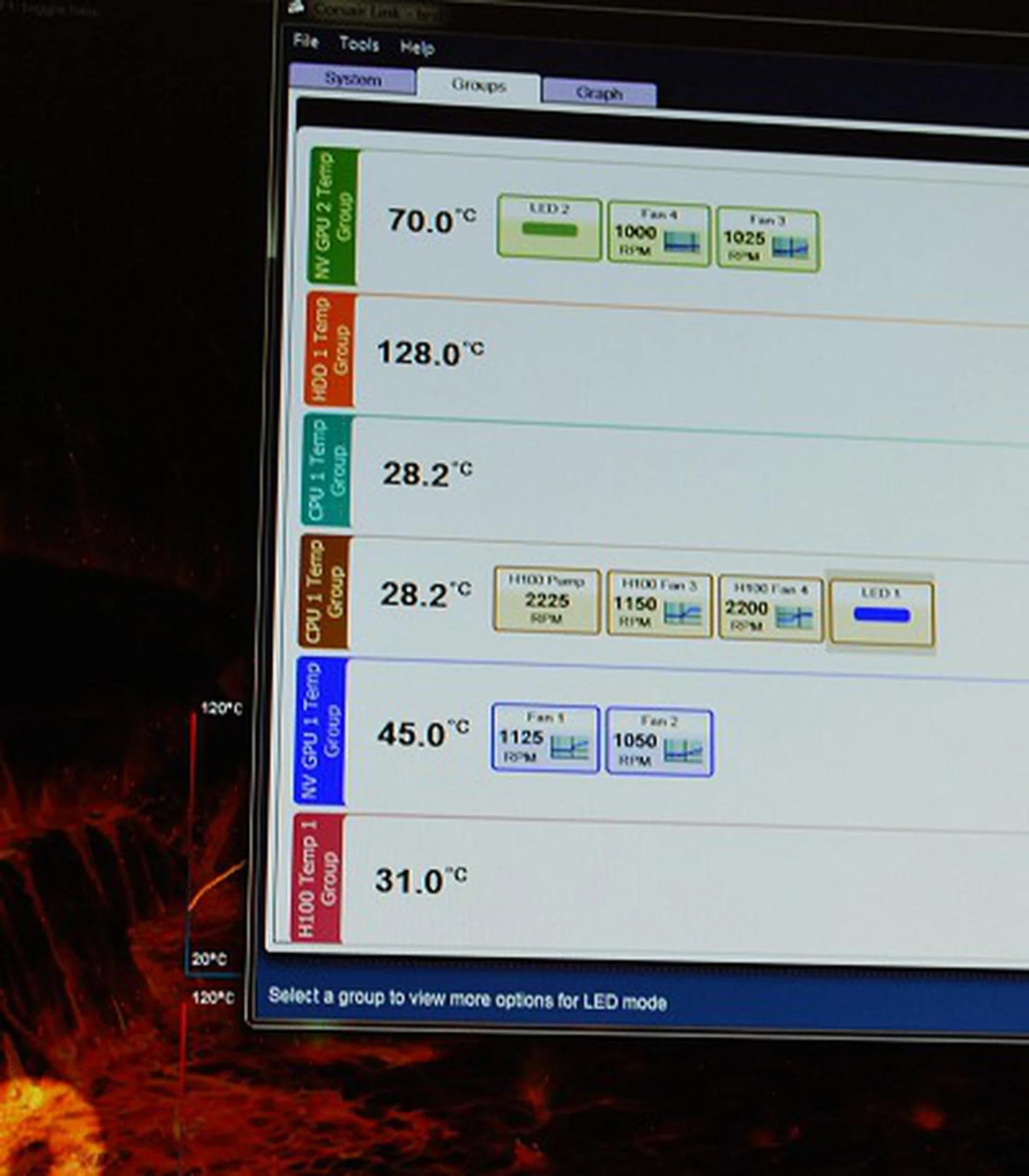 Here's the software layer of Corsair Link that has several fine tuning options, but yet is easy to use and configure. This is going to be quite the toy for the tweakers and posers. Corsair tech personnel have mentioned that their solution is much more accurate in control and execution than relying on the default monitoring on the motherboard coupled with a software layer.