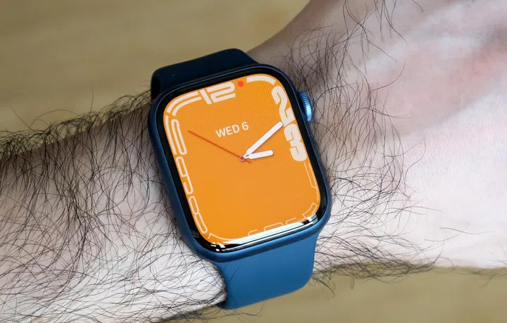 Even the larger 45mm version fits well on skinny wrist. Mine is just slightly over 6.5 inches.