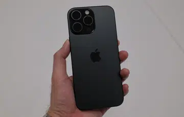 Apple iPhone 16 Pro Max in Black Titanium. Photo: HWZ.