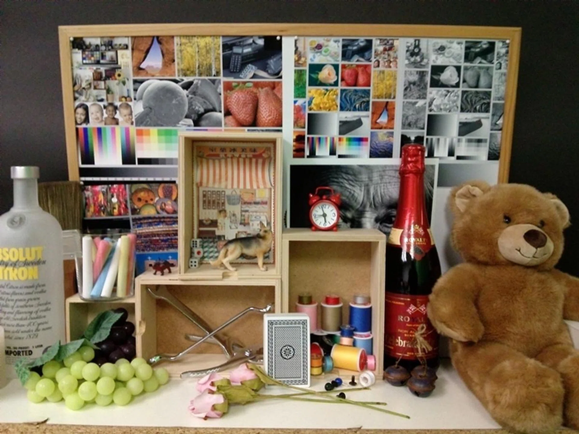 Images looked relatively sharp, though noise levels could have been improved. Colors are slightly oversaturated. Check out the close-up shots below for further scrutiny.