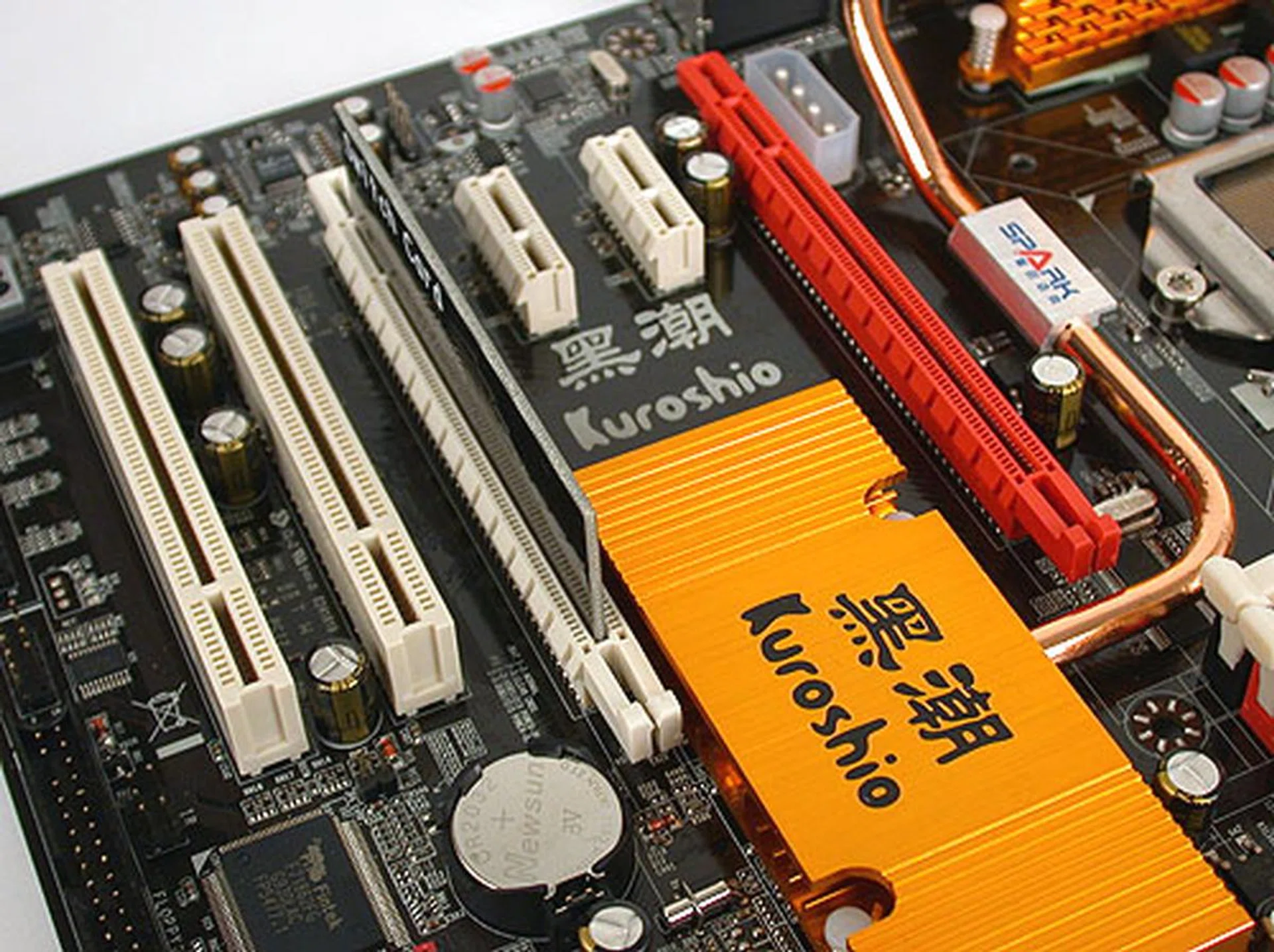One lesser seen design for multi-GPU configurations nowadays is the need for a switch card as Jetway calls it for the vacant PCIe 2.0 x16 slot. 