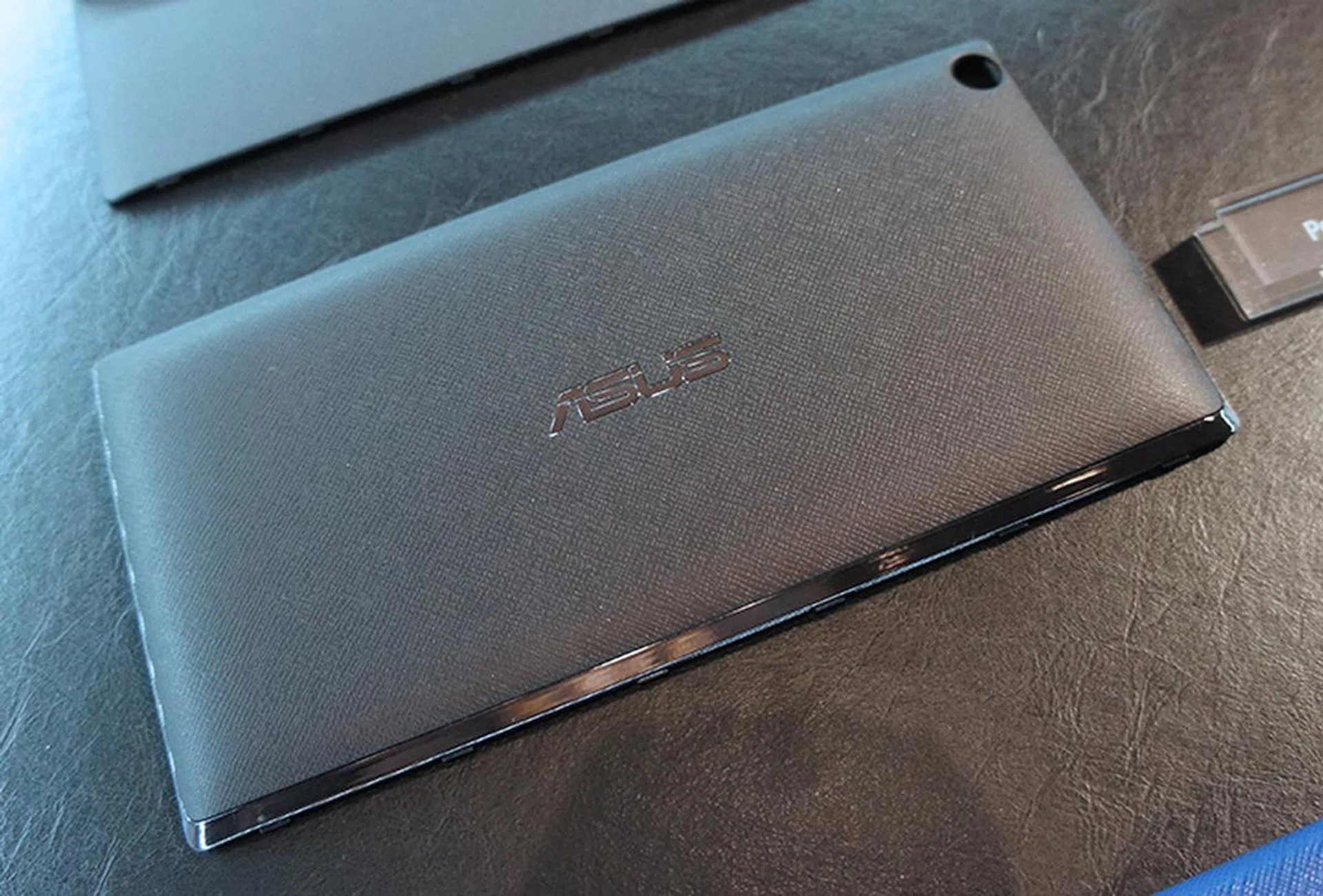 The Power Cover extends battery life by a whopping 15 hours.