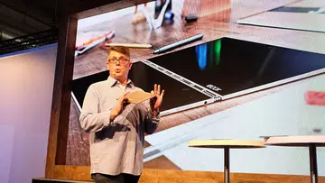 Jeff Meredith, General Manager and Vice-President, Android and Chrome Business Group, talks about the Yoga Book on stage.