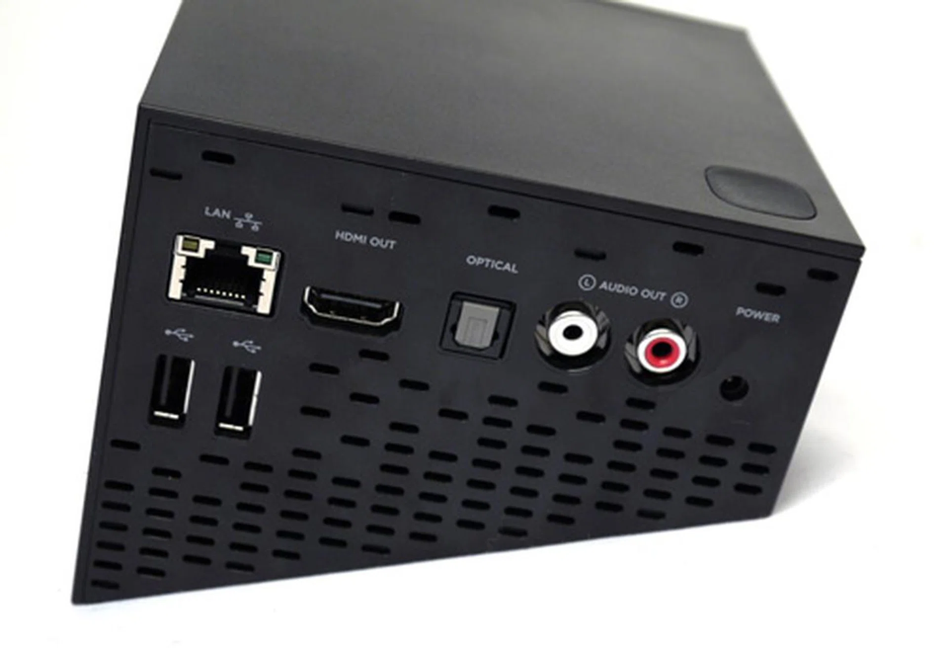 Besides the obvious AV ports shown here, you might want to know that the LAN slot is only 10/100Mbps capable. While a Gigaport is clearly lacking, we  have to give the Boxee deserved brownie points for its built-in Wi-Fi which some media players lack, like the WD TV Live for example.